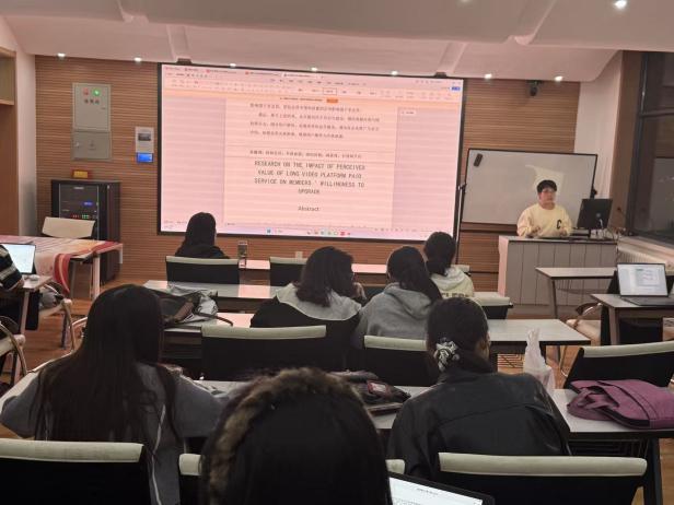 3e1b6394e3884d259502447b0cf2c127